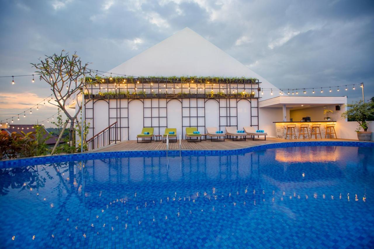 Rv Hotel Gianyar Payangan Exterior foto